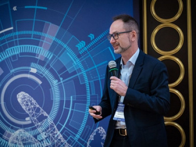 RAMAX Group представил свою экспертизу в области ИИ на бизнес-завтраке «Ведомостей»